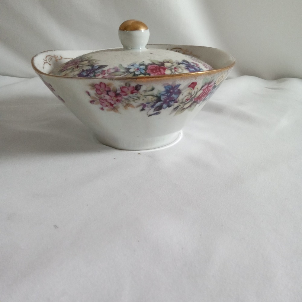 Lipper & Mann Vintage Floral Lusterware Lidded Sugar Bowl Gold Trim Japan 30/12